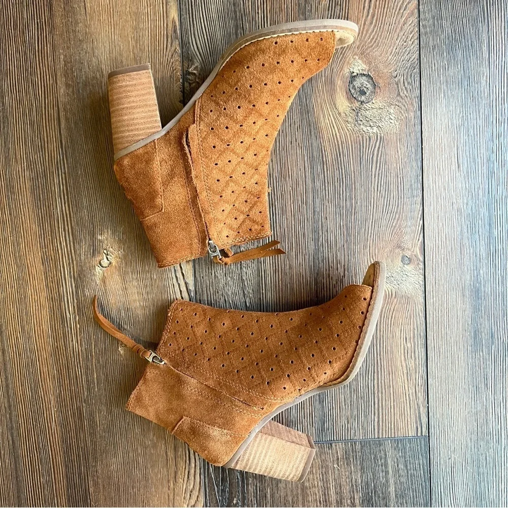 TOMS Rust Tassel Fringe Suede Leather Peep Toe Booties Size 6.5